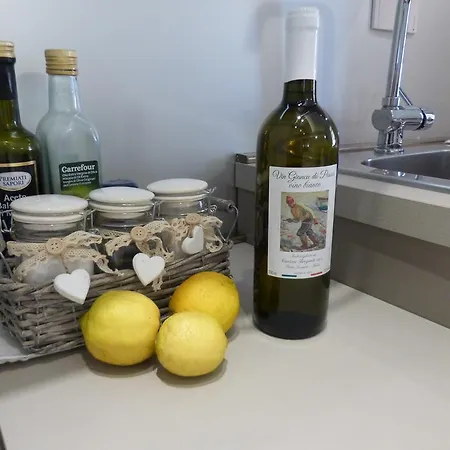 Ca' Da Valeria شقة كيافاري